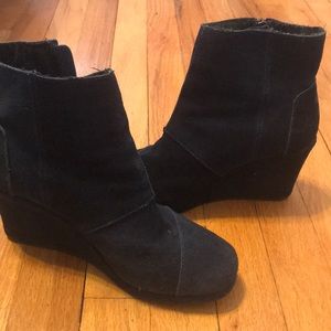 Toms wedge booties